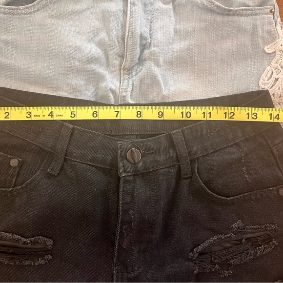 2 pairs of shorts - Picture 7 of 11